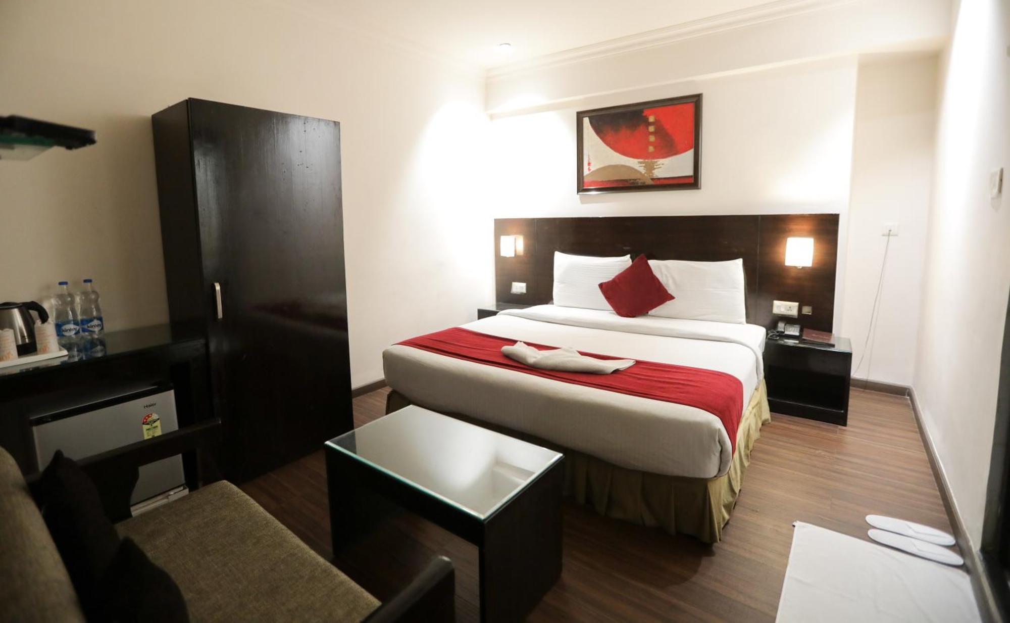 Anr Hotels Lakhnaú Exteriér fotografie