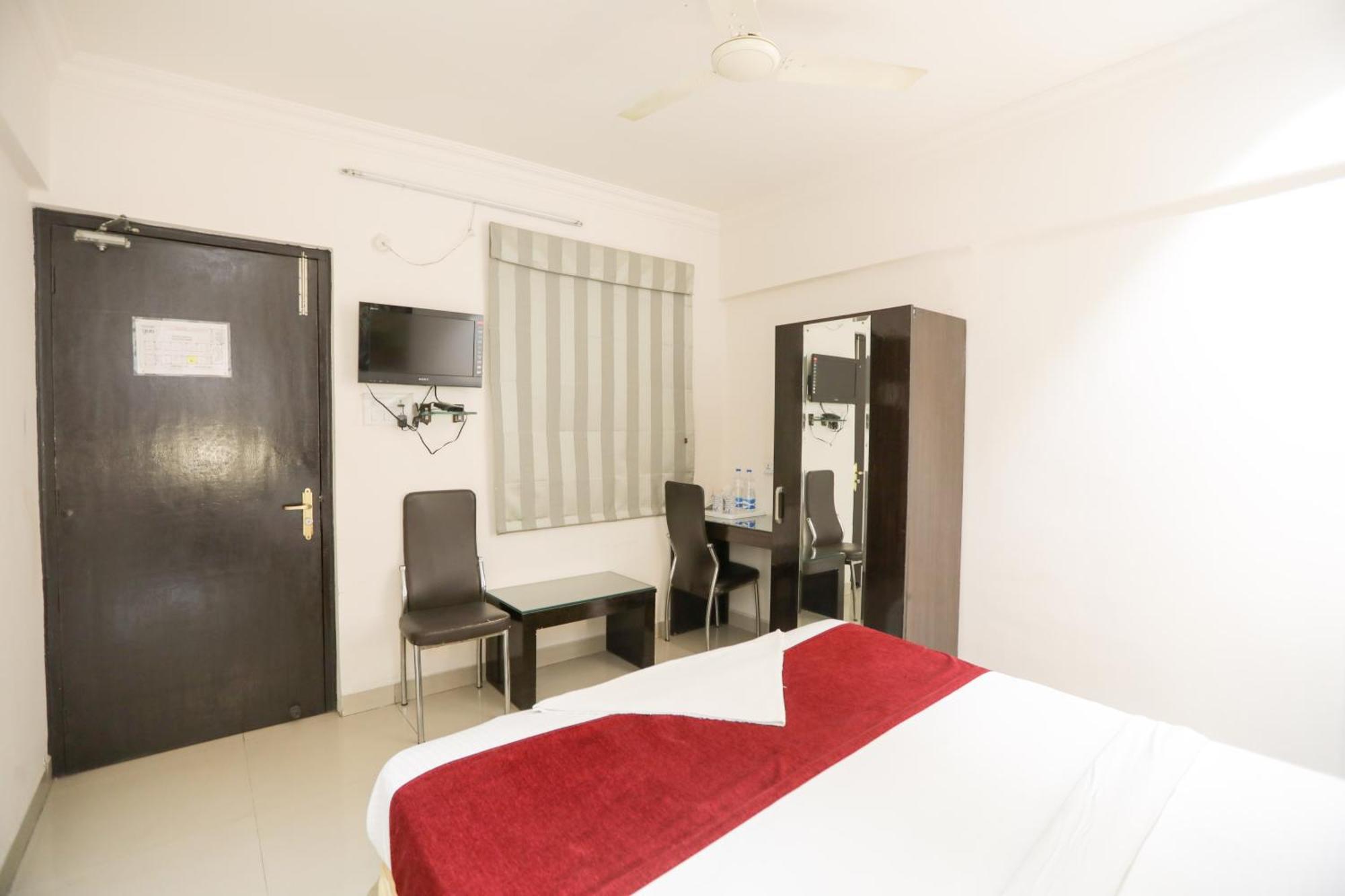 Anr Hotels Lakhnaú Exteriér fotografie
