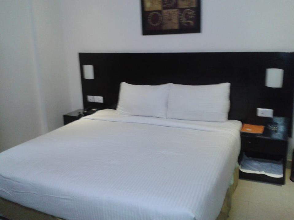 Anr Hotels Lakhnaú Exteriér fotografie